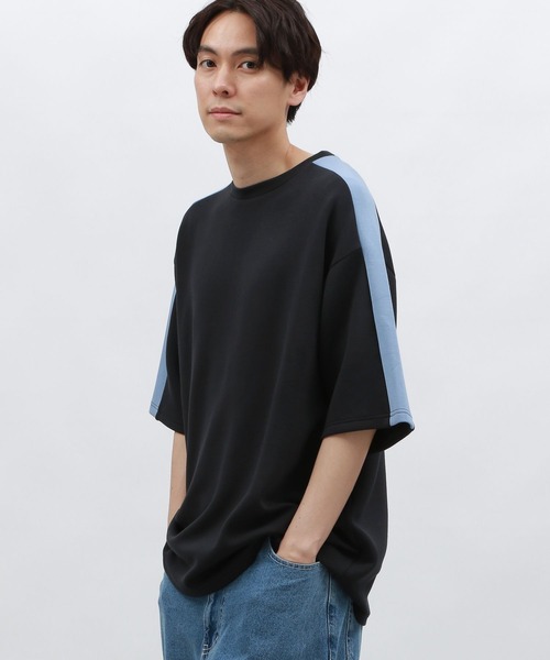 LAKOLE(ラコレ)の「【接触冷感】ダンボール袖ラインT / 127469(Tシャツ/カットソー・メンズ・ブラック/ホワイト/キャメル/グリーン・MEDIUM/LARGE/X-LARGE)」の2枚目の写真
