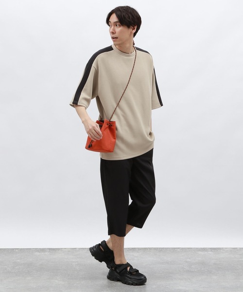 LAKOLE(ラコレ)の「【接触冷感】ダンボール袖ラインT / 127469(Tシャツ/カットソー・メンズ・ブラック/ホワイト/キャメル/グリーン・MEDIUM/LARGE/X-LARGE)」の14枚目の写真