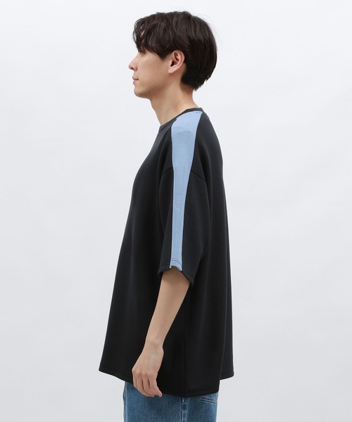 LAKOLE(ラコレ)の「【接触冷感】ダンボール袖ラインT / 127469(Tシャツ/カットソー・メンズ・ブラック/ホワイト/キャメル/グリーン・MEDIUM/LARGE/X-LARGE)」の17枚目の写真