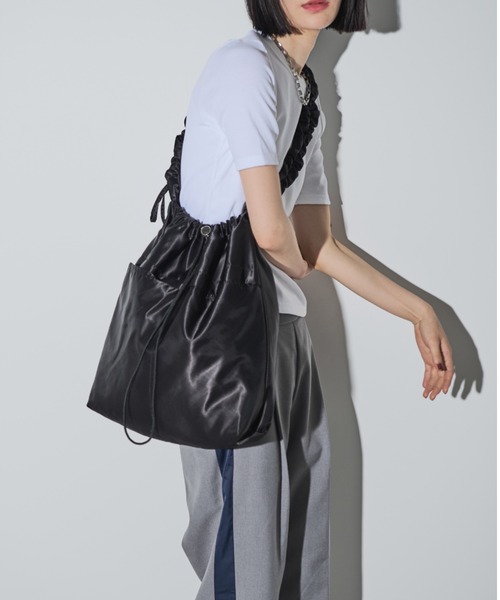 Shelly island（シェリーアイランド）の「ギャザーハンドルショルダーBAG（ショルダーバッグ・レディース・アイボリー/ブラック/グレー・FREE）」の15枚目の写真