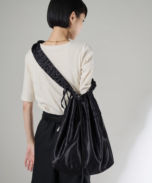 Shelly island（シェリーアイランド）の「ギャザーハンドルショルダーBAG（ショルダーバッグ・レディース・アイボリー/ブラック/グレー・FREE）」の22枚目の写真