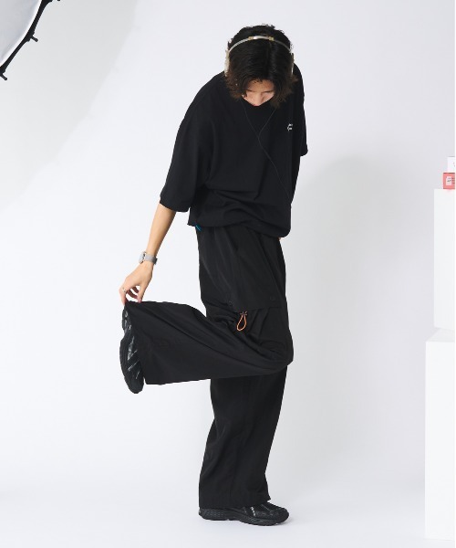 Adoon plain（アドーンプレーン）の「ナイロンドローコードワイドカーゴパンツ（カーゴパンツ・メンズ・ブラック/アイボリー・MEDIUM/LARGE）」の15枚目の写真