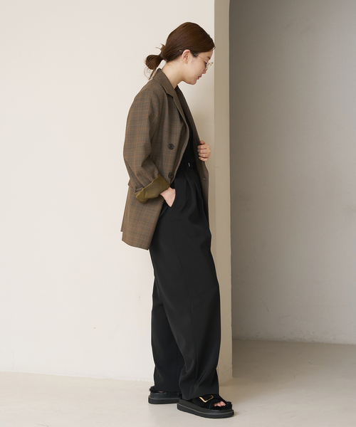 IENA(イエナ)の「《追加》サスペンダーツイル パンツ(その他パンツ・レディース・ブラック/カーキ・40/38/36/34)」の18枚目の写真