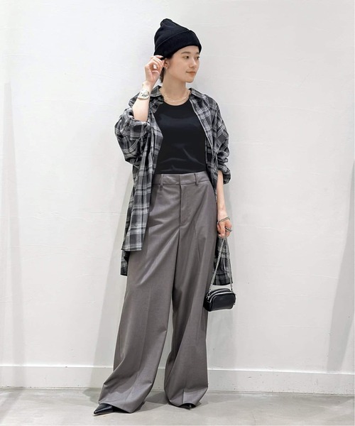 AP STUDIO(エーピーストゥディオ)の「Light T/R wide Pants(スラックス・レディース・チャコールグレー・40/38/36/34)」の19枚目の写真