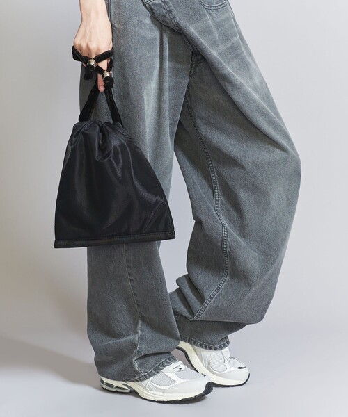 BEAUTY&YOUTH UNITED ARROWS(ビューティーアンドユースユナイテッドアローズ)の「ベルベット×チュール ドロストバッグ(ショルダーバッグ・レディース・オフホワイト/グレー/ブラック・FREE)」の5枚目の写真