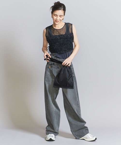 BEAUTY&YOUTH UNITED ARROWS(ビューティーアンドユースユナイテッドアローズ)の「ベルベット×チュール ドロストバッグ(ショルダーバッグ・レディース・オフホワイト/グレー/ブラック・FREE)」の6枚目の写真