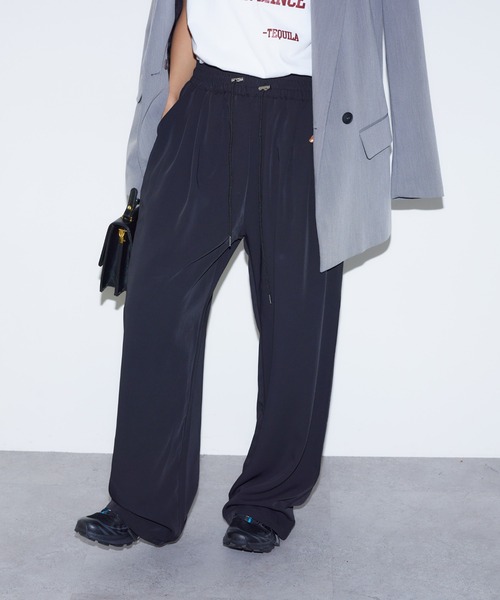 BARRETTA(バレッタ)の「イージーワイドパンツ(その他パンツ・レディース・ブラック/ホワイト・FREE)」の1枚目の写真