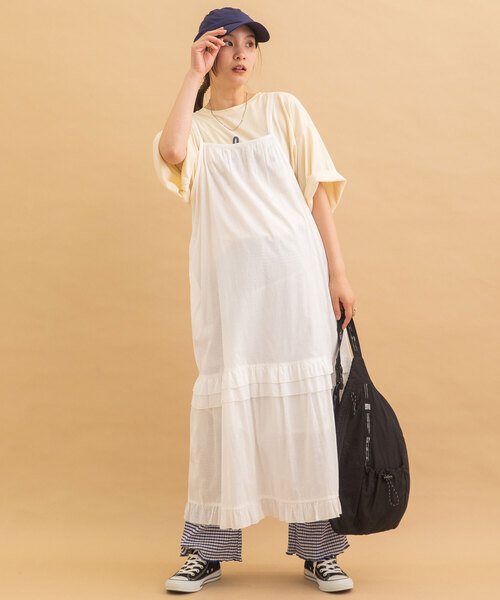 POU DOU DOU(プードゥドゥ)の「<made in INDIA>フリルキャミワンピース(ジャンパースカート・レディース・ブラック/ブルー/オフホワイト・M)」の1枚目の写真