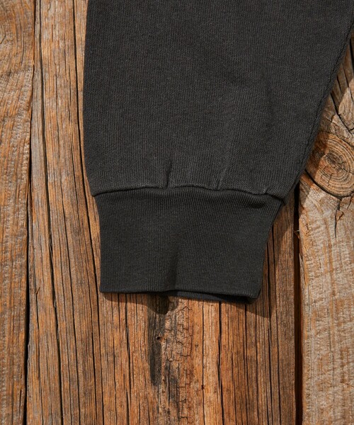 Jonas Claesson（ジョナスクレアッソン）の「JONAS CLAESSON/ジョナス クレアッソン Insideout Sun Fun L/S TEE/インサイドアウト サン ファン ロングスリーブ Tシャツ/リバーシブル/リラックスフィット（Tシャツ/カットソー・メンズ・サックスブルー/チャコールグレー/オフホワイト/マスタード・SMALL/MEDIUM/LARGE）」の9枚目の写真