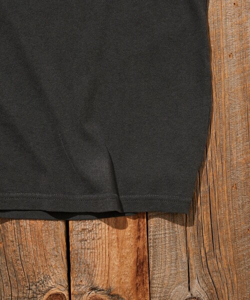 Jonas Claesson（ジョナスクレアッソン）の「JONAS CLAESSON/ジョナス クレアッソン Insideout Sun Fun L/S TEE/インサイドアウト サン ファン ロングスリーブ Tシャツ/リバーシブル/リラックスフィット（Tシャツ/カットソー・メンズ・サックスブルー/チャコールグレー/オフホワイト/マスタード・SMALL/MEDIUM/LARGE）」の10枚目の写真