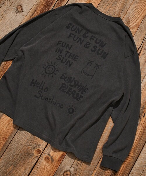 Jonas Claesson（ジョナスクレアッソン）の「JONAS CLAESSON/ジョナス クレアッソン Insideout Sun Fun L/S TEE/インサイドアウト サン ファン ロングスリーブ Tシャツ/リバーシブル/リラックスフィット（Tシャツ/カットソー・メンズ・サックスブルー/チャコールグレー/オフホワイト/マスタード・SMALL/MEDIUM/LARGE）」の12枚目の写真