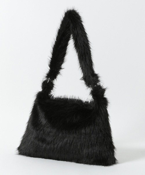 PAGEBOY(ページボーイ)の「シャギーファーショルダーBAG(ショルダーバッグ・レディース・ブルー/オフホワイト/ブラック・FREE)」の13枚目の写真