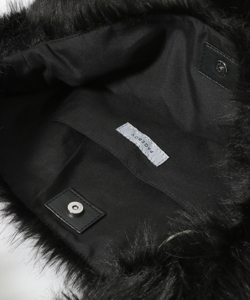 PAGEBOY(ページボーイ)の「シャギーファーショルダーBAG(ショルダーバッグ・レディース・ブルー/オフホワイト/ブラック・FREE)」の16枚目の写真