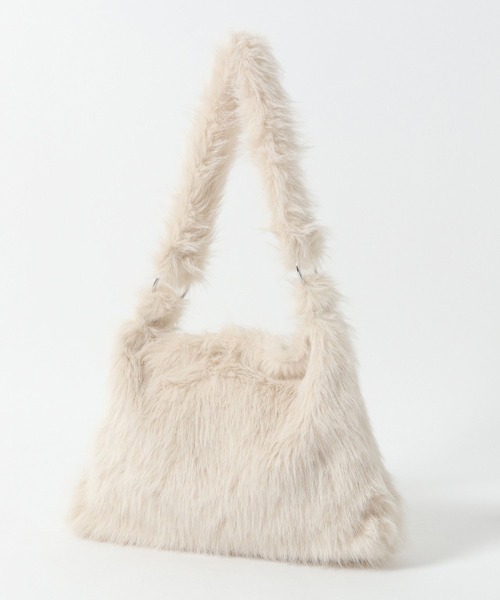 PAGEBOY(ページボーイ)の「シャギーファーショルダーBAG(ショルダーバッグ・レディース・ブルー/オフホワイト/ブラック・FREE)」の19枚目の写真