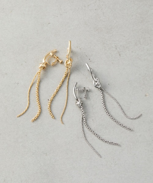 COLONY 2139（コロニートゥーワンスリーナイン）の「ノットチェーンイヤリング（イヤリング・レディース・シルバー/ゴールド・FREE）」の3枚目の写真