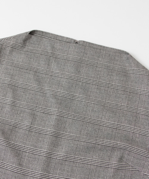 URBAN RESEARCH（アーバンリサーチ）の「UR グレンチェックボトルネックプルオーバー（シャツ/ブラウス・レディース・ライトグレー/チャコールグレー・FREE）」の13枚目の写真