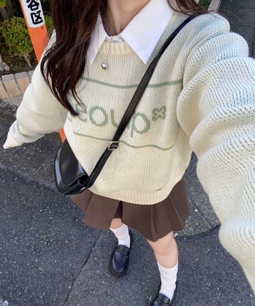 nemne store(ネンネストア)の「【Seoup】オリジナルロゴニット(ニット/セーター・レディース・アイボリー/ブルー/ブラウン・SMALL/MEDIUM)」の8枚目の写真