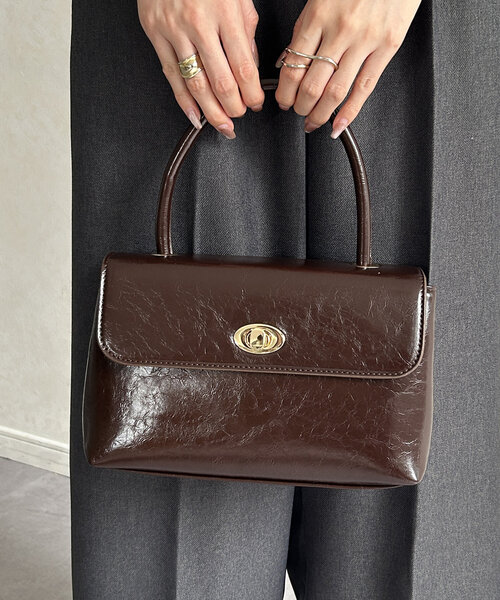 Thevon（ゼボン）の「ヴィンテージ風2WAYボストンバッグ（ショルダーバッグ・レディース・ブラック/レッド系その他/ダークブラウン・FREE）」の13枚目の写真