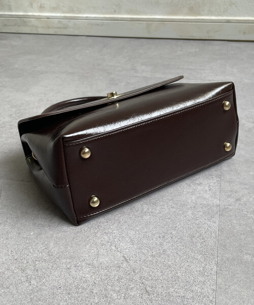 Thevon（ゼボン）の「ヴィンテージ風2WAYボストンバッグ（ショルダーバッグ・レディース・ブラック/レッド系その他/ダークブラウン・FREE）」の16枚目の写真