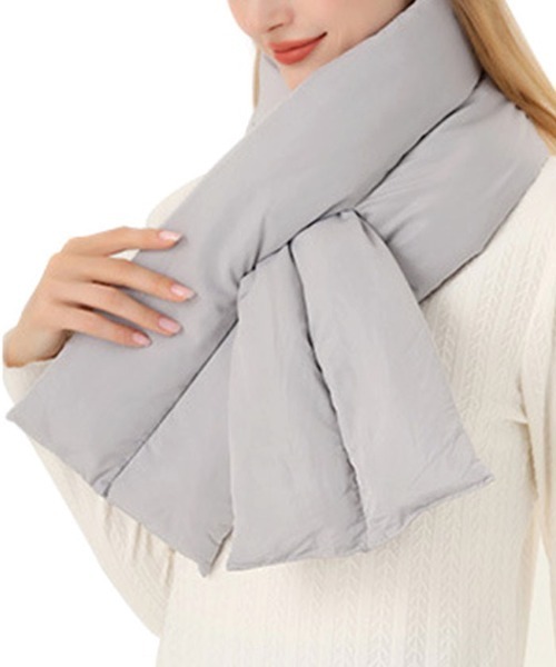 Futier land（フューティアランド）の「クロス中綿マフラー（マフラー・レディース・アイボリー/グレー・FREE）」の4枚目の写真