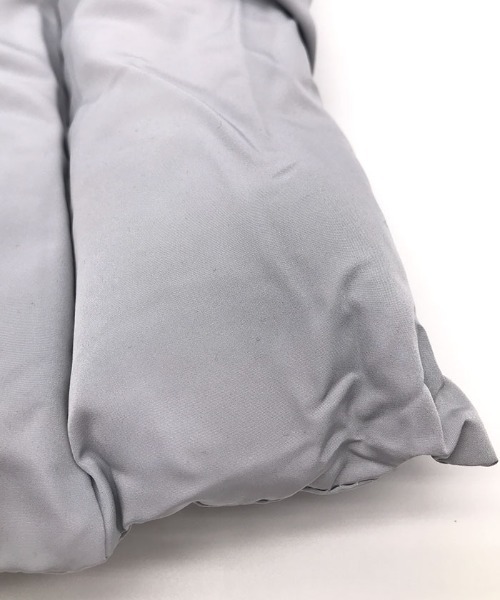 Futier land（フューティアランド）の「クロス中綿マフラー（マフラー・レディース・アイボリー/グレー・FREE）」の11枚目の写真