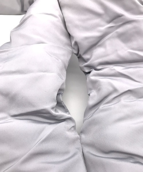 Futier land（フューティアランド）の「クロス中綿マフラー（マフラー・レディース・アイボリー/グレー・FREE）」の12枚目の写真