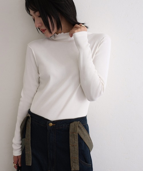 ElegChic（エレグシック）の「ハイネックメロウニット（ニット/セーター・レディース・ベージュ/オフホワイト/ブラック・S/M/XL/XXL/4L）」の2枚目の写真
