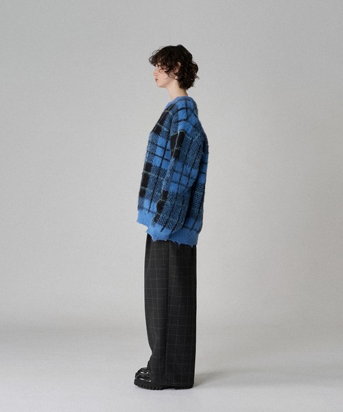ONCILY（オンシェリー）の「CHECK PATTERN SHAGGY VOLUME KNIT / シャギーチェックボリュームニット（ニット/セーター・メンズ・グレー/ブルー/レッド・SMALL/MEDIUM/LARGE）」の16枚目の写真