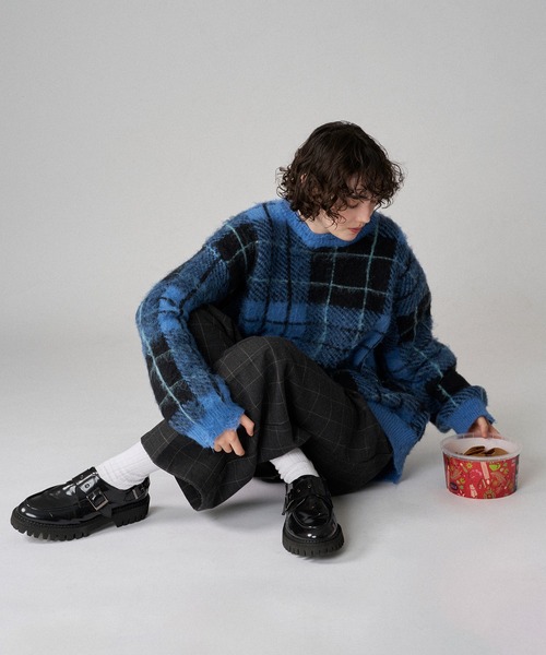 ONCILY（オンシェリー）の「CHECK PATTERN SHAGGY VOLUME KNIT / シャギーチェックボリュームニット（ニット/セーター・メンズ・グレー/ブルー/レッド・SMALL/MEDIUM/LARGE）」の20枚目の写真