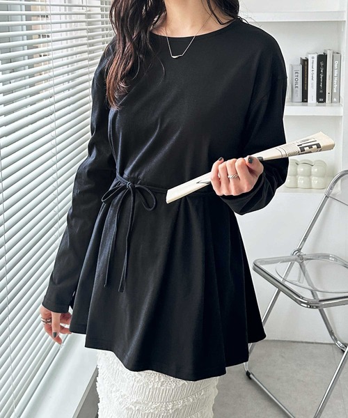 GeeRA(ジーラ)の「ウエストリボン付きペプラムカットソー(Tシャツ/カットソー・レディース・ブラック/オフホワイト/サンドグレー・LARGE/X-LARGE/MEDIUM)」の2枚目の写真