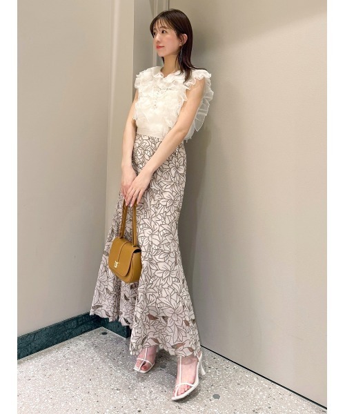 snidel スナイデル カットワークセミフレアスカート