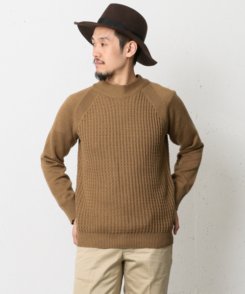 URBAN RESEARCH DOORS MENS(アーバンリサーチ ドアーズ メンズ)の「FORK&SPOON コットンウールモックネックニット(ニット/セーター・メンズ・ネイビー/キャメル/オフホワイト/チャコールグレー・40/38)」の4枚目の写真