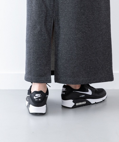 NIKE(ナイキ)の「NIKE ウィメンズエアマックス90(スニーカー・レディース・ブラック・23/23.5/24)」の3枚目の写真
