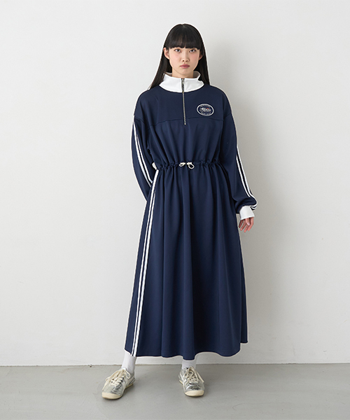 Mi-je(ミジェ)の「トラックワンピース【韓国ファッション】(ワンピース・レディース・ネイビー/オフホワイト・M/S)」の2枚目の写真