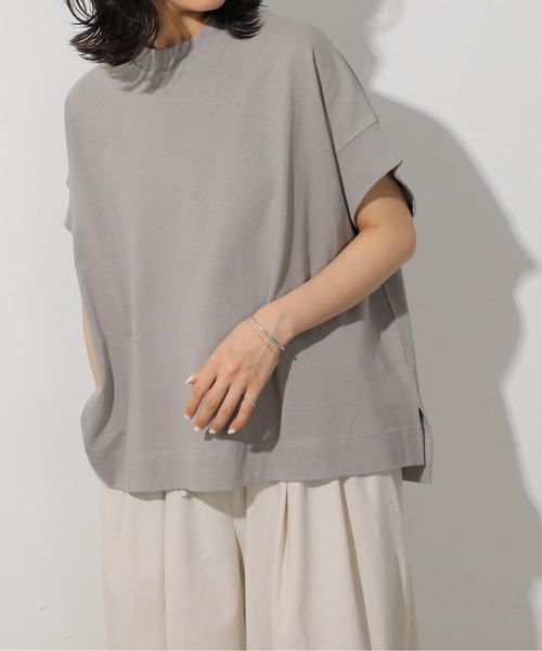emesuelee(エメスーリー)の「UV遮蔽率90%以上 ヘビーウェイト天竺半袖プルオーバー(Tシャツ/カットソー・レディース・ブラック/ブルー/ナチュラル/ライトグリーン/グレー系1/ネイビー/イエロー/ピンク系1/ブラック系1/アイボリー/グリーン/ピンク・フリー)」の5枚目の写真