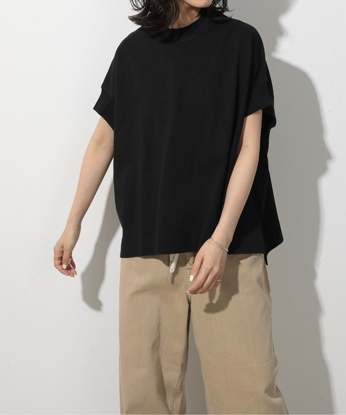 emesuelee(エメスーリー)の「UV遮蔽率90%以上 ヘビーウェイト天竺半袖プルオーバー(Tシャツ/カットソー・レディース・ブラック/ブルー/ナチュラル/ライトグリーン/グレー系1/ネイビー/イエロー/ピンク系1/ブラック系1/アイボリー/グリーン/ピンク・フリー)」の21枚目の写真
