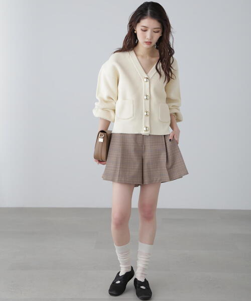 FREE'S MART（フリーズマート）の「◆ゴールドアクセントボタンＶネックカーディガン（カーディガン/ボレロ・レディース・ブラック/ピンク/ホワイト・FREE）」の18枚目の写真