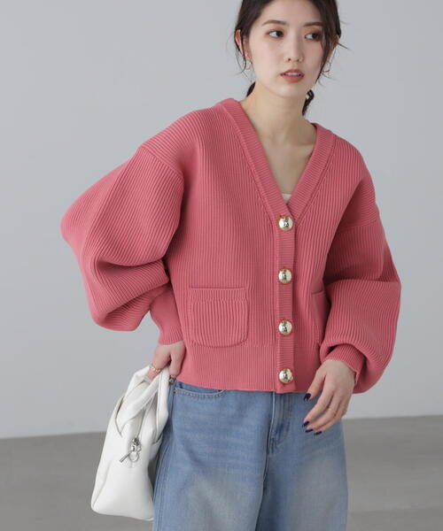 FREE'S MART（フリーズマート）の「◆ゴールドアクセントボタンＶネックカーディガン（カーディガン/ボレロ・レディース・ブラック/ピンク/ホワイト・FREE）」の10枚目の写真