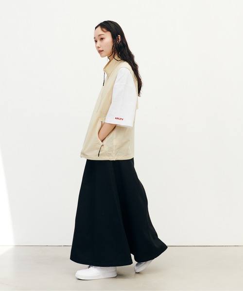 KELTY（ケルティ）の「パッカブル コンパクト ベスト（ベスト・レディース・ブルー/ブラック/カーキ/アイボリー・XL/S/L/M）」の16枚目の写真