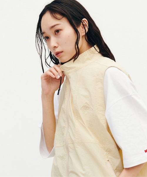 KELTY（ケルティ）の「パッカブル コンパクト ベスト（ベスト・レディース・ブルー/ブラック/カーキ/アイボリー・XL/S/L/M）」の12枚目の写真