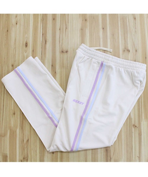 NERDY(ノルディ)の「NERDY バイカラーメンズトラックパンツ NY BICOLOR MEN'S TRACK PANTS(スウェットパンツ・メンズ・クリーム・M/L)」の8枚目の写真