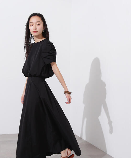 N.(N. Natural Beauty Basic)(エヌエヌナチュラルビューティーベーシック)の「シャーリングスリーブブラウス×スカートセット(ワンピース・レディース・ブラック/ライトグリーン・SMALL/MEDIUM)」の2枚目の写真