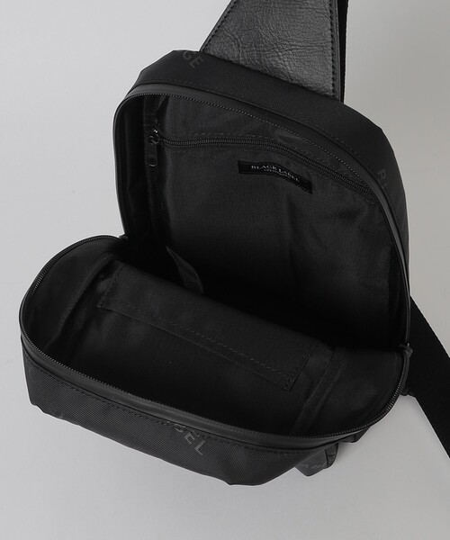 ☆美品☆BLACK LABEL CRESTBRIDGE☆ボディーバッグ 黒 セール】 【BLACK lab.】ロゴプリントボディバッグ （ショルダー