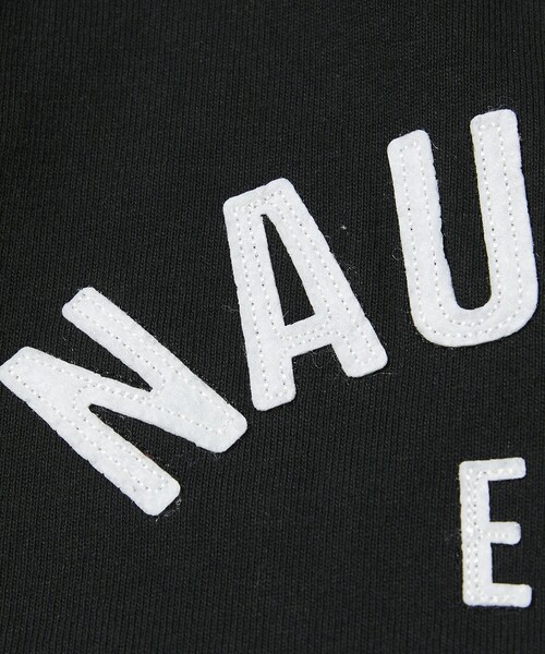 NAUTICA（ノーティカ）の「NAUTICA/ノーティカ Felt Patch Arch Logo S/S Tee/フェルトパッチ アーチロゴ ショートスリーブTシャツ（Tシャツ/カットソー・メンズ・ブラック/レッド/ライトグレー/ホワイト/ネイビー・X-LARGE/LARGE/MEDIUM/SMALL）」の8枚目の写真