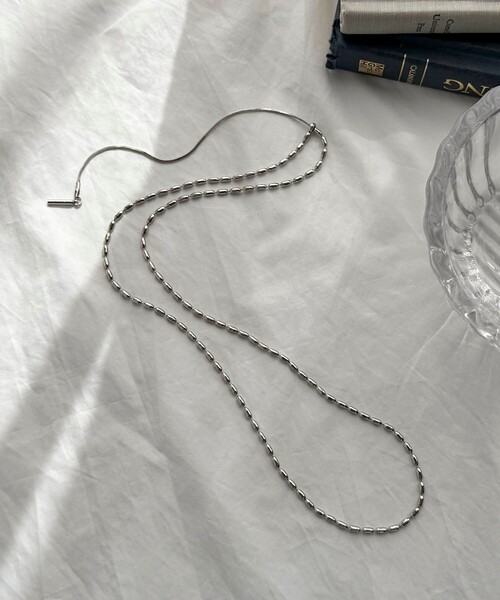 fredy emue（フレディエミュ）の「アジャスト前後着用ネックレス（ネックレス・レディース・シルバー/ゴールド・FREE）」の2枚目の写真