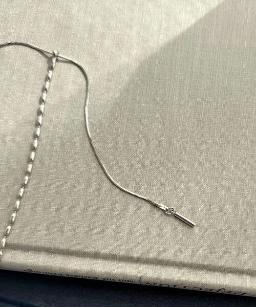 fredy emue（フレディエミュ）の「アジャスト前後着用ネックレス（ネックレス・レディース・シルバー/ゴールド・FREE）」の7枚目の写真