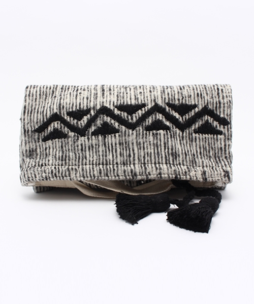 CAPRICIEUX LE'MAGE（カプリシューレマージュ）の「ジャガード2WAYクラッチバッグ（ショルダーバッグ・レディース・その他/グレー・FREE）」の2枚目の写真