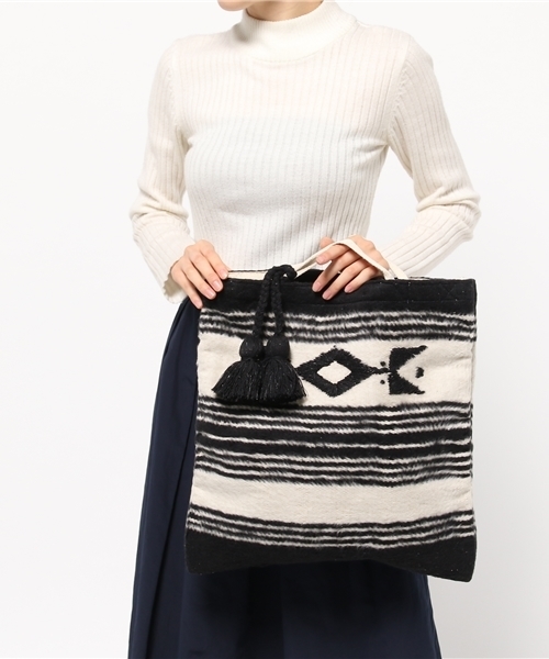 CAPRICIEUX LE'MAGE（カプリシューレマージュ）の「ジャガード2WAYクラッチバッグ（ショルダーバッグ・レディース・その他/グレー・FREE）」の10枚目の写真