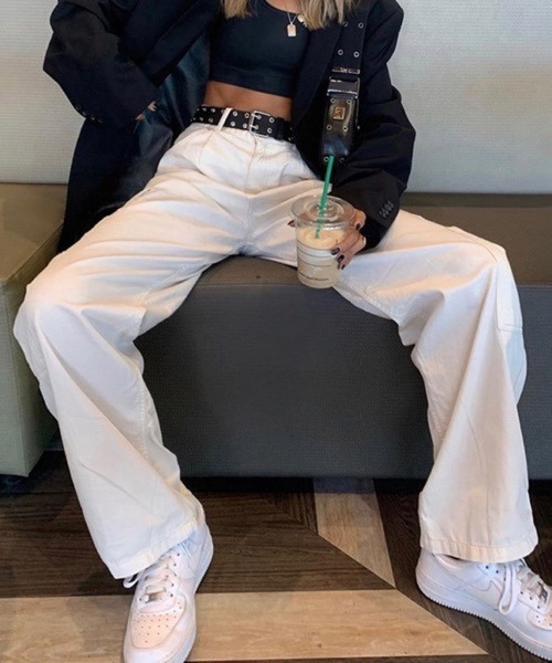 CERCA(チェルカ)の「HALEY PESCA/ハイウエスト カラーカーゴパンツ(カーゴパンツ・レディース・ホワイト・LARGE/MEDIUM/SMALL)」の1枚目の写真