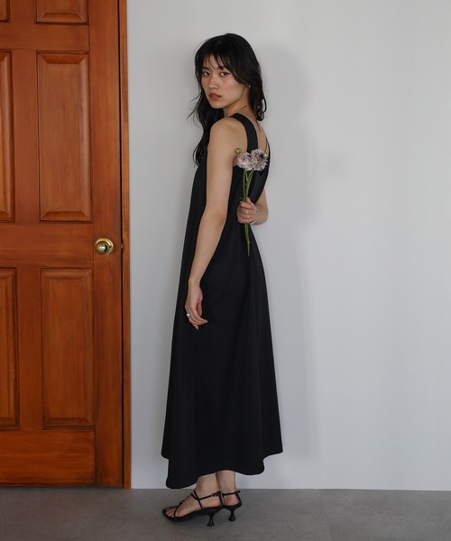 back open A line long one piece / バックオープンAライン